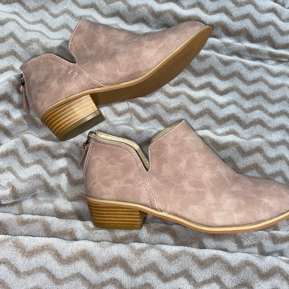 Women’s boots